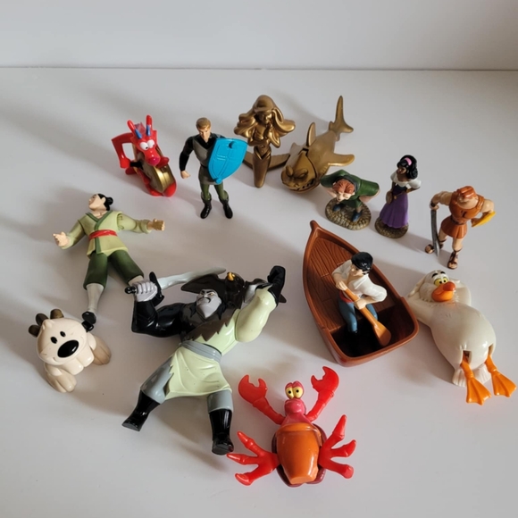 Vintage 90's Lot of MINI Disney Vinyl Toys from McDonald's Plastic - Picture 1 of 5